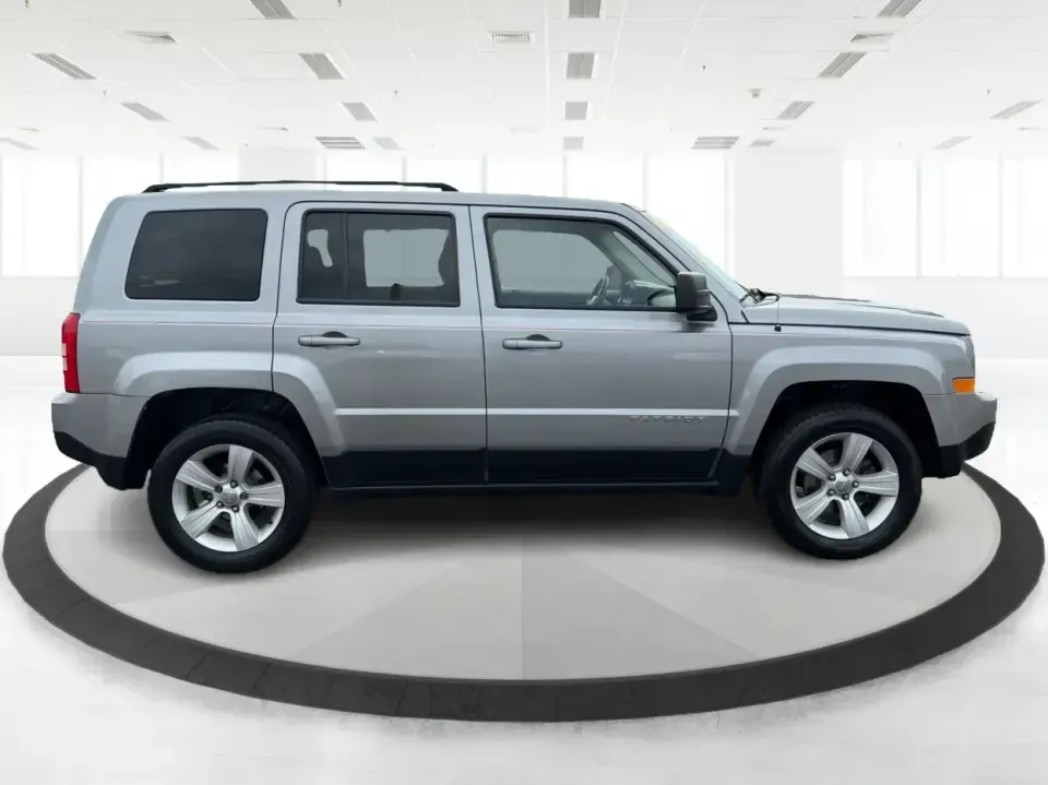 2017 Jeep Patriot Latitude 4x4 (1C4NJRFB2HD) with an 2.4L I-4 DOHC engine, located at 880 E. National Road, Vandalia, OH, 45377, (937) 908-9800, 39.891918, -84.183594 - Weekend trailheads, snowy school drop-offs, and everyday commutes around the Miami Valley all ask for the same thing: a compact SUV that's easy to live with and ready when the weather turns. This 2017 Jeep Patriot Latitude 4x4 in Billet Silver Metallic Clearcoat fits that lifestyle with Jeep capabil- Photo#1
