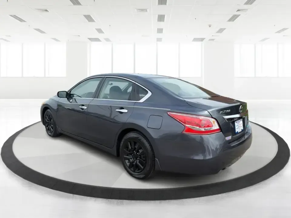 2013 Nissan Altima 2.5 S (1N4AL3AP8DC) with an 2.5L L4 DOHC 16V engine, located at 401 Woodman Dr, Riverside, OH, 45431, (937) 908-9800, 39.760899, -84.123421 - Need a smart, comfortable commuter that can also handle weekend plans without draining your budget? This **2013 Nissan Altima 2.5 S** in **Metallic Slate** is a practical sedan for Riverside-area drivers who want a smooth daily drive to work, easy errands around town, and solid highway mileage for r- Photo#4