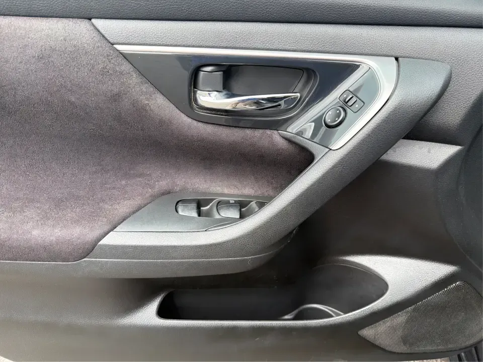 2013 Nissan Altima 2.5 S (1N4AL3AP8DC) with an 2.5L L4 DOHC 16V engine, located at 401 Woodman Dr, Riverside, OH, 45431, (937) 908-9800, 39.760899, -84.123421 - Need a smart, comfortable commuter that can also handle weekend plans without draining your budget? This **2013 Nissan Altima 2.5 S** in **Metallic Slate** is a practical sedan for Riverside-area drivers who want a smooth daily drive to work, easy errands around town, and solid highway mileage for r- Photo#19