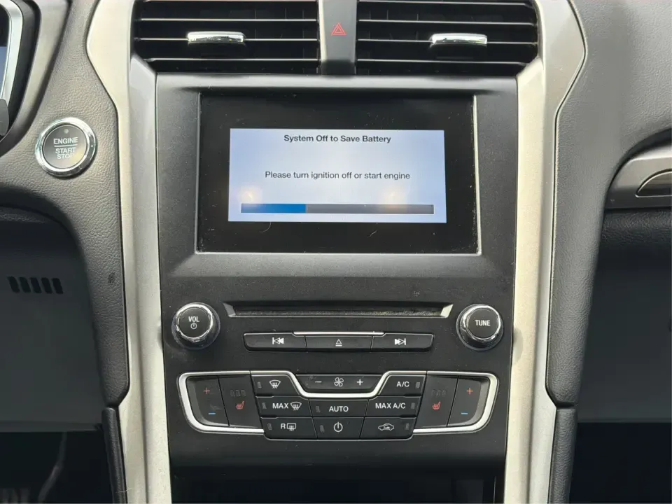 2017 Ford Fusion SE (3FA6P0T99HR) with an EcoBoost 2L I-4 gasoline direct injection engine, 6A transmission, located at 1230 East Main St, Xenia, OH, 45385, (937) 908-9800, 39.688026, -83.910172 - Built for real life in the Miami Valley-school drop-offs, long commutes, and weekend getaways-this 2017 Ford Fusion SE is the kind of sedan that fits smoothly into a busy schedule while still feeling comfortable and confident on the road. Finished in crisp Oxford White, it's a smart pick for commute- Photo#13