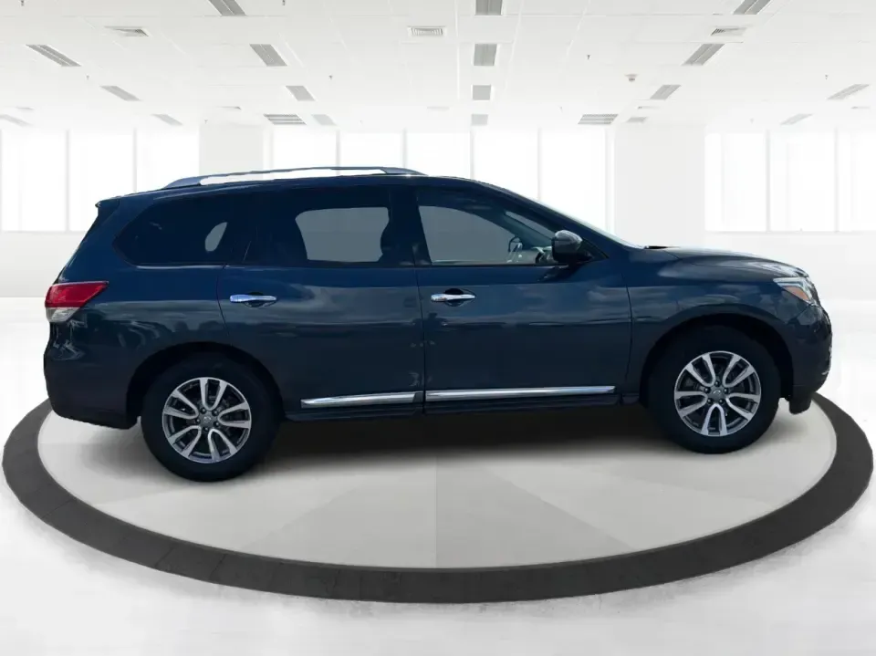 2015 Nissan Pathfinder SL (5N1AR2MM2FC) with an 3.5L V-6 DOHC engine, Continuously Variable Transmission transmission, located at 880 E. National Road, Vandalia, OH, 45377, (937) 908-9800, 39.891918, -84.183594 - Pack up the kids, load the cooler, and point the GPS toward your next weekend escape-this 2015 Nissan Pathfinder SL is the kind of 3-row SUV that fits real life in Vandalia, from school drop-offs and Costco runs to road trips up I75 and afternoons at the National Museum of the U.S. Air Force. With c- Photo#1