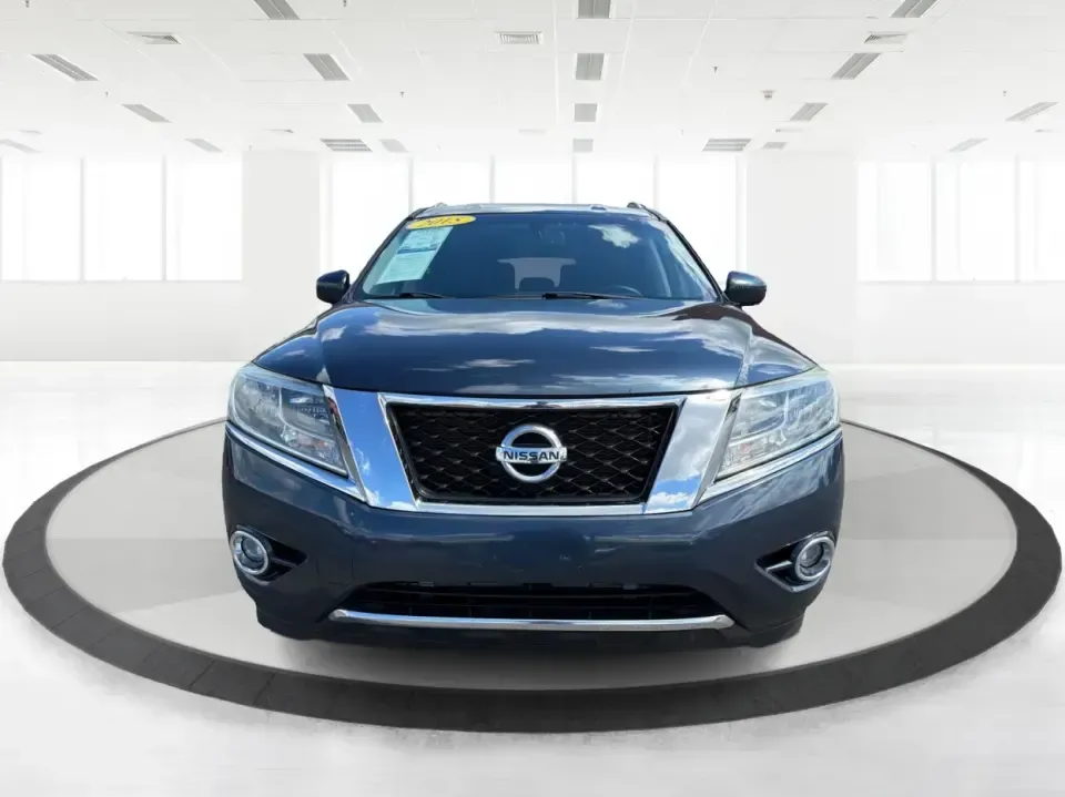 2015 Nissan Pathfinder SL (5N1AR2MM2FC) with an 3.5L V-6 DOHC engine, Continuously Variable Transmission transmission, located at 880 E. National Road, Vandalia, OH, 45377, (937) 908-9800, 39.891918, -84.183594 - Pack up the kids, load the cooler, and point the GPS toward your next weekend escape-this 2015 Nissan Pathfinder SL is the kind of 3-row SUV that fits real life in Vandalia, from school drop-offs and Costco runs to road trips up I75 and afternoons at the National Museum of the U.S. Air Force. With c- Photo#7