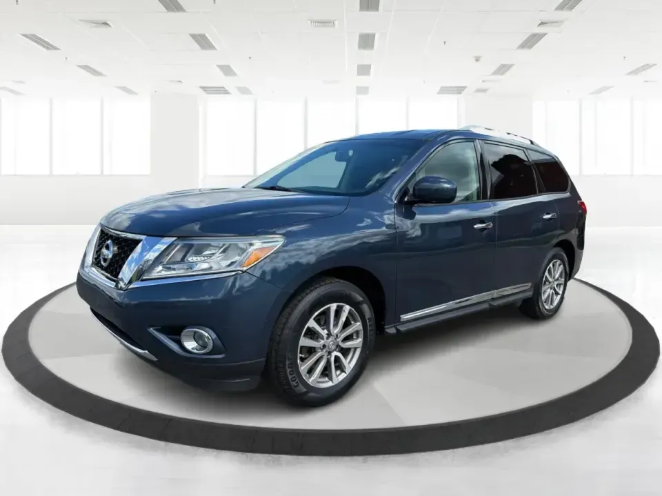 2015 Nissan Pathfinder SL (5N1AR2MM2FC) with an 3.5L V-6 DOHC engine, Continuously Variable Transmission transmission, located at 880 E. National Road, Vandalia, OH, 45377, (937) 908-9800, 39.891918, -84.183594 - Pack up the kids, load the cooler, and point the GPS toward your next weekend escape-this 2015 Nissan Pathfinder SL is the kind of 3-row SUV that fits real life in Vandalia, from school drop-offs and Costco runs to road trips up I75 and afternoons at the National Museum of the U.S. Air Force. With c- Photo#8