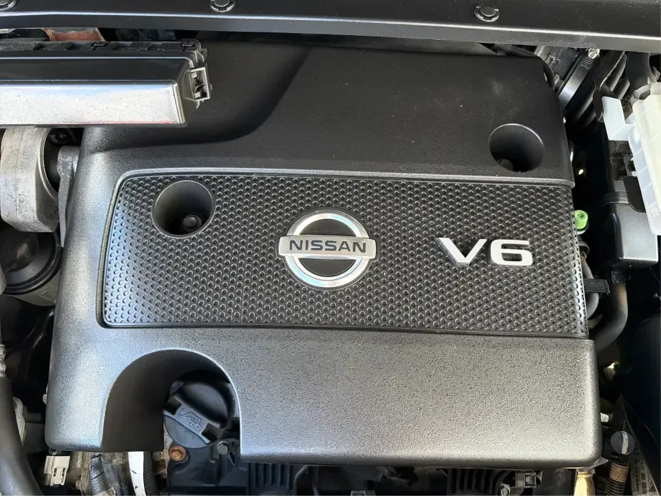 2015 Nissan Pathfinder SL (5N1AR2MM2FC) with an 3.5L V-6 DOHC engine, Continuously Variable Transmission transmission, located at 880 E. National Road, Vandalia, OH, 45377, (937) 908-9800, 39.891918, -84.183594 - Pack up the kids, load the cooler, and point the GPS toward your next weekend escape-this 2015 Nissan Pathfinder SL is the kind of 3-row SUV that fits real life in Vandalia, from school drop-offs and Costco runs to road trips up I75 and afternoons at the National Museum of the U.S. Air Force. With c- Photo#11