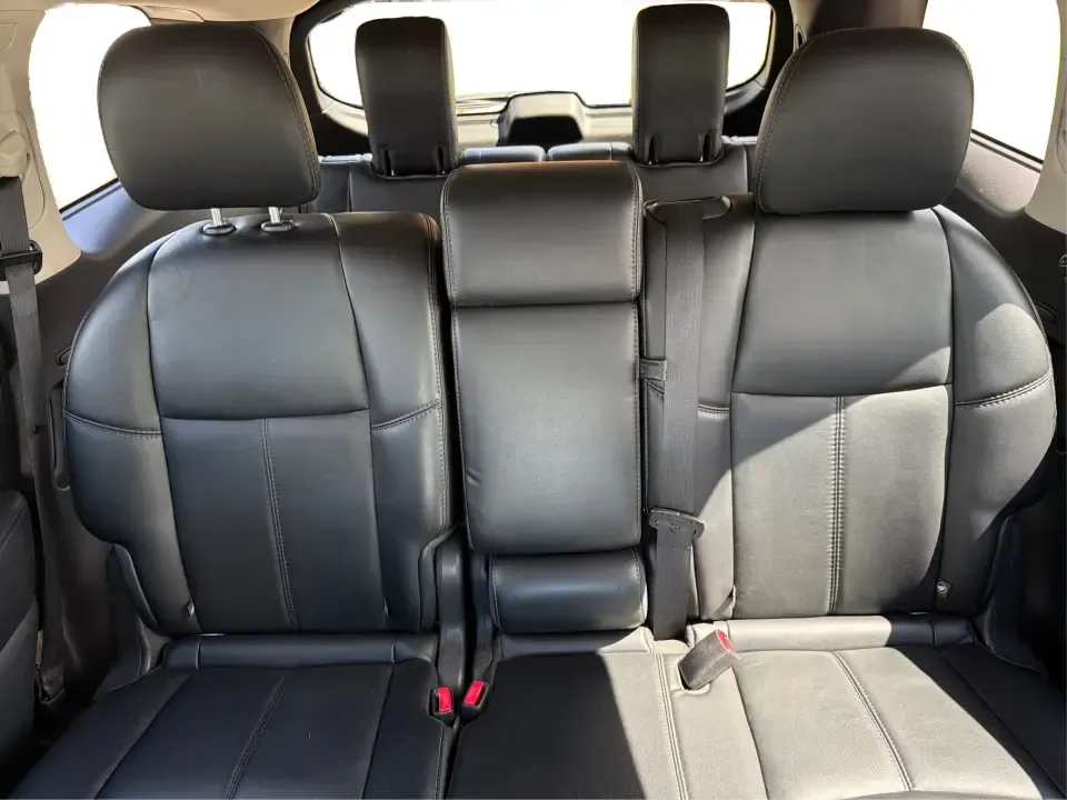 2015 Nissan Pathfinder SL (5N1AR2MM2FC) with an 3.5L V-6 DOHC engine, Continuously Variable Transmission transmission, located at 880 E. National Road, Vandalia, OH, 45377, (937) 908-9800, 39.891918, -84.183594 - Pack up the kids, load the cooler, and point the GPS toward your next weekend escape-this 2015 Nissan Pathfinder SL is the kind of 3-row SUV that fits real life in Vandalia, from school drop-offs and Costco runs to road trips up I75 and afternoons at the National Museum of the U.S. Air Force. With c- Photo#14