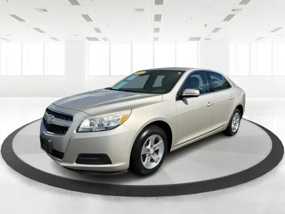 2013 Chevrolet Malibu 1LT (1G11C5SA8DF) with an ECOTEC 2.5L I-4 gasoline direct injection engine, 6-Speed Automatic transmission, located at 4508 South Dixie Dr, Moraine, OH, 45439, (937) 908-9800, 39.689976, -84.218452 - Need a dependable commuter that still feels comfortable for date night in the Oregon District or a quick weekend escape out toward Caesar Creek? This 2013 Chevrolet Malibu 1LT sedan is built for real-life driving in Moraine and the greater Dayton area-easy to park, smooth on I75, and efficient enoug- Photo#8
