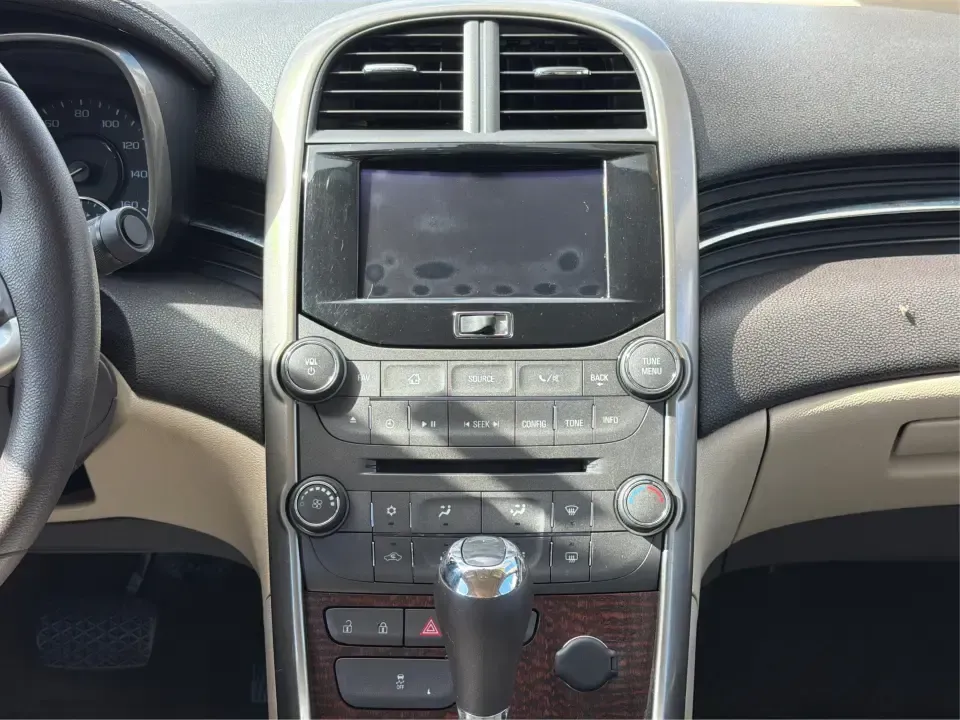 2013 Chevrolet Malibu 1LT (1G11C5SA8DF) with an ECOTEC 2.5L I-4 gasoline direct injection engine, 6-Speed Automatic transmission, located at 4508 South Dixie Dr, Moraine, OH, 45439, (937) 908-9800, 39.689976, -84.218452 - Need a dependable commuter that still feels comfortable for date night in the Oregon District or a quick weekend escape out toward Caesar Creek? This 2013 Chevrolet Malibu 1LT sedan is built for real-life driving in Moraine and the greater Dayton area-easy to park, smooth on I75, and efficient enoug- Photo#13