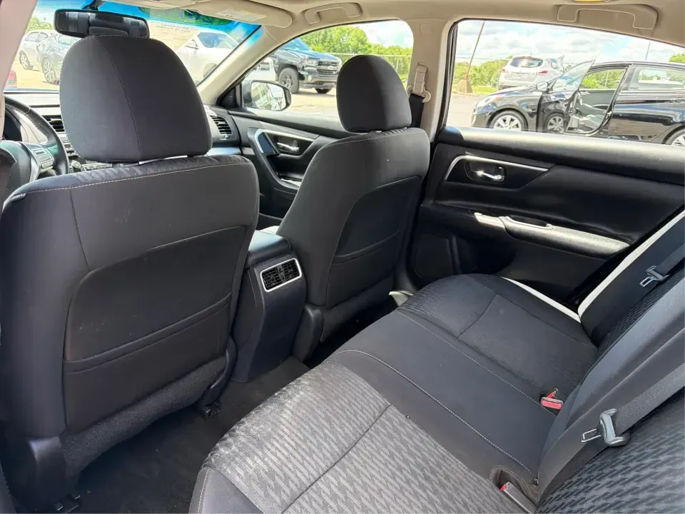 2017 Nissan Altima 2.5 SV (1N4AL3AP8HC) with an 2.5L I-4 DOHC engine, CVT transmission, located at 4508 South Dixie Dr, Moraine, OH, 45439, (937) 908-9800, 39.689976, -84.218452 - Need a reliable daily driver for I-75 commutes, Wright-Patterson AFB runs, or quick family errands around Dayton? This 2017 Nissan Altima 2.5 SV in Super Black is a smart, comfortable sedan that fits real life in Moraine-easy to park, efficient to live with, and roomy enough for carpools, groceries,- Photo#10