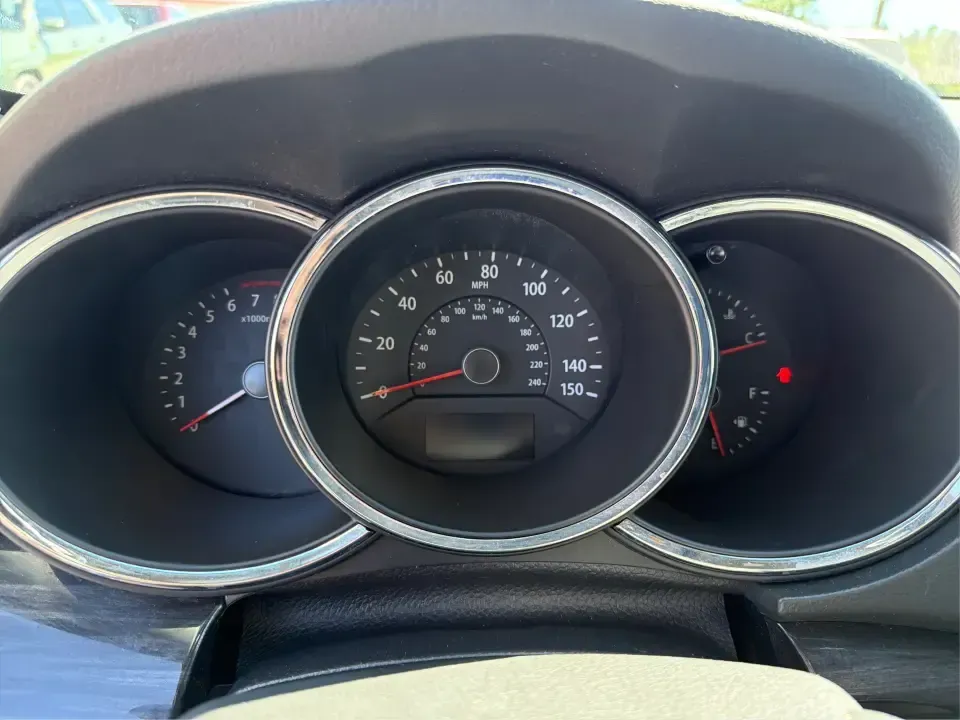 2013 Kia Sorento LX (5XYKT3A17DG) with an 2.4L I-4 DOHC engine, 6-Speed Automatic transmission, located at 401 Woodman Dr, Riverside, OH, 45431, (937) 908-9800, 39.760899, -84.123421 - Pack up the kids, load the groceries, or point the GPS toward a weekend getaway-this 2013 Kia Sorento LX is the kind of practical SUV that fits real life in Riverside, Ohio. With confident road manners for daily commuting and flexible space for road trips, it's a smart choice for growing families, b- Photo#15