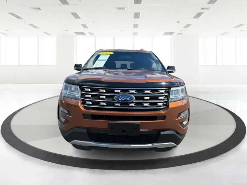 2017 Ford Explorer XLT 4WD (1FM5K8D86HG) with an 3.5L V6 DOHC 24V engine, 6-Speed Automatic transmission, located at 401 Woodman Dr, Riverside, OH, 45431, (937) 908-9800, 39.760899, -84.123421 - Load up the family, cue the playlist, and point the nose toward your next weekend escape-this 2017 Ford Explorer XLT 4WD is built for the real-life mix of school runs, long commutes, and road trips out of Riverside. With three rows of SUV versatility and confident 4WD capability, it's a smart fit fo- Photo#7