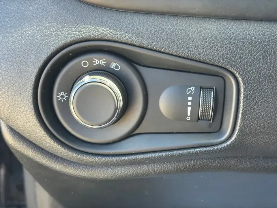 2016 Jeep Renegade Sport (ZACCJAAT2GP) with an 2.4L L4 DOHC 16V engine, 6M transmission, located at 1951 S Dayton Lakeview Rd., New Carlisle, OH, 45344, (937) 908-9800, 39.890999, -84.050255 - Need a practical crossover that can handle the daily commute to Dayton, quick school runs, and spontaneous weekend escapes to Buck Creek State Park? This 2016 Jeep Renegade Sport in Black is built for real-life Ohio driving-easy to park downtown, confident on I70 and Route 235, and versatile enough- Photo#17