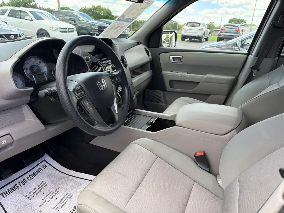 2012 Honda Pilot EX 4WD 5-Spd AT (5FNYF4H46CB) with an 3.5L V6 SOHC 24V engine, 5-Speed Automatic transmission, located at 1230 East Main St, Xenia, OH, 45385, (937) 908-9800, 39.688026, -83.910172 - Picture your next Ohio weekend: the kids packed up, coolers in the back, and plenty of room for friends-then cruising from Piqua to Indian Lake or over to Dayton without feeling cramped. This 2012 Honda Pilot EX 4WD is built for real life, whether you're tackling school drop-offs, long commutes on I- Photo#9