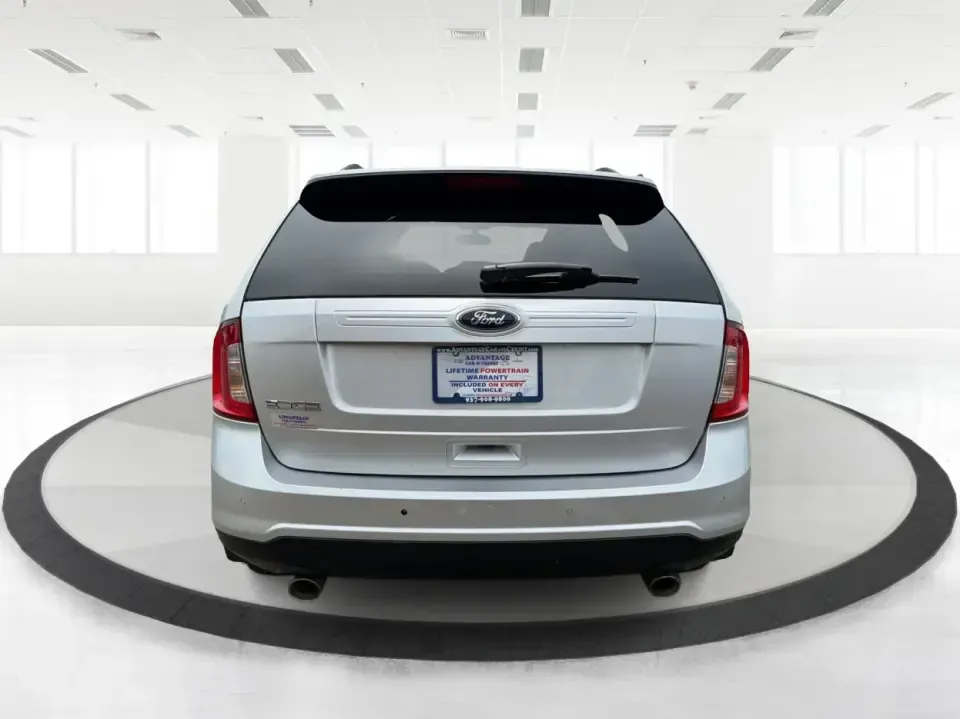 2014 Ford Edge SE FWD (2FMDK3GC0EB) with an 3.5L V6 DOHC 24V engine, 6-Speed Automatic transmission, located at 880 E. National Road, Vandalia, OH, 45377, (937) 908-9800, 39.891918, -84.183594 - Need an SUV that fits real life in the Miami Valley-school drop-offs, a steady commute, and weekend errands-without feeling bulky or hard to park? This 2014 Ford Edge SE FWD is a smart, comfortable choice for everyday drivers who want roomy seating for five, useful tech, and confident road manners f- Photo#3