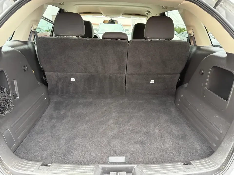 2014 Ford Edge SE FWD (2FMDK3GC0EB) with an 3.5L V6 DOHC 24V engine, 6-Speed Automatic transmission, located at 880 E. National Road, Vandalia, OH, 45377, (937) 908-9800, 39.891918, -84.183594 - Need an SUV that fits real life in the Miami Valley-school drop-offs, a steady commute, and weekend errands-without feeling bulky or hard to park? This 2014 Ford Edge SE FWD is a smart, comfortable choice for everyday drivers who want roomy seating for five, useful tech, and confident road manners f- Photo#12