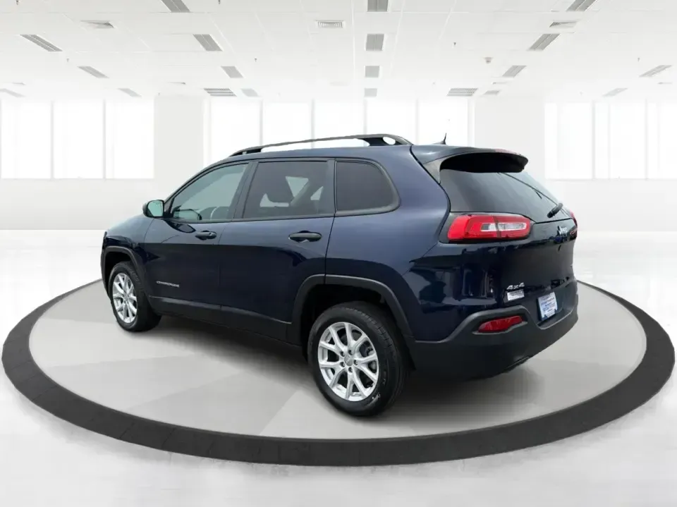 2016 Jeep Cherokee Sport 4WD (1C4PJMAB0GW) with an 2.4L L4 DOHC 16V engine, 9A transmission, located at 880 E. National Road, Vandalia, OH, 45377, (937) 908-9800, 39.891918, -84.183594 - Weekend getaways, winter commutes, and everyday kid-and-gear duty all feel easier in a capable SUV-and this **2016 Jeep Cherokee Sport 4WD** is built for drivers around **Vandalia, Ohio** who want confident traction, practical space, and comfort without stepping into a huge vehicle. Whether you're h- Photo#4