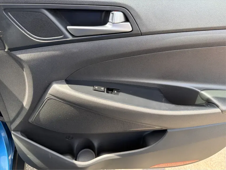 2016 Hyundai Tucson SE w/Preferred Package AWD (KM8J3CA41GU) with an 2.0L L4 DOHC 16V engine, 6A transmission, located at 401 Woodman Dr, Riverside, OH, 45431, (937) 908-9800, 39.760899, -84.123421 - Need an SUV that can handle Dayton-area commutes, rainy school drop-offs, and spontaneous weekend getaways without feeling oversized? This 2016 Hyundai Tucson SE w/Preferred Package AWD in eye-catching Caribbean Blue is built for real life-comfortable for daily drives, confident when the weather tur- Photo#19