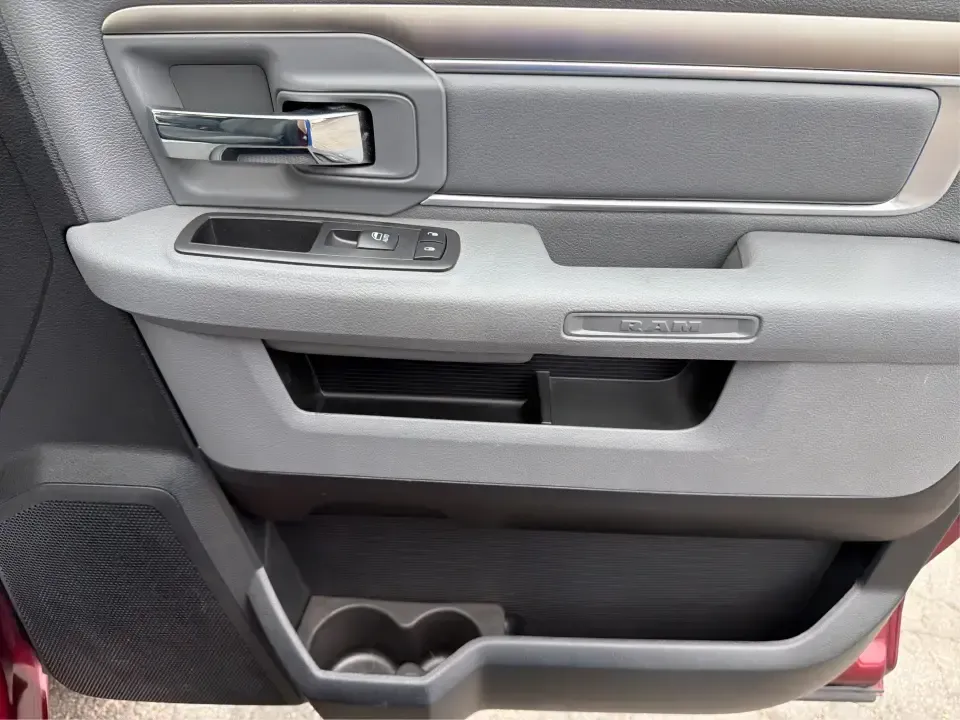 2017 Ram 1500 SLT Crew Cab LWB 4WD (1C6RR7TT6HS) with an 5.7L V8 OHV 16V engine, 8A transmission, located at 8750 N County Rd 25A, Piqua, OH, 45356, (937) 908-9800, 40.164391, -84.232513 - Weekday workhorse, weekend adventure rig, and road-trip-ready family hauler all in one-this **2017 Ram 1500 SLT Crew Cab LWB 4WD** is built for life in West Central Ohio. Whether you're commuting from Piqua to Troy, hauling gear out toward Indian Lake, or towing a trailer for a Saturday project, thi- Photo#19