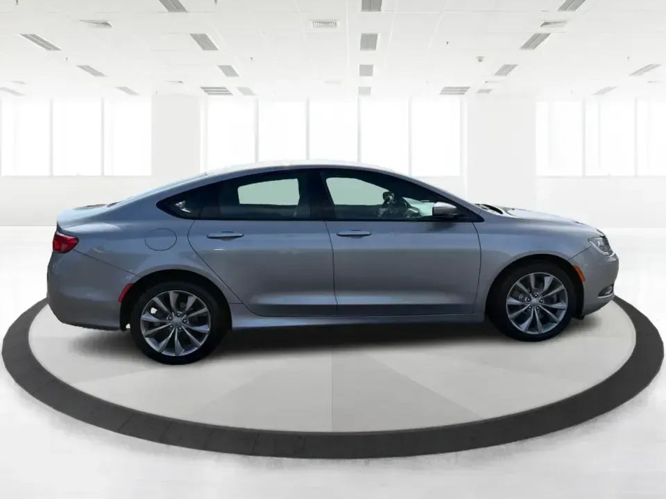 2015 Chrysler 200 S (1C3CCCBG2FN) with an 3.6L V6 DOHC 24V FFV engine, 9-Speed Automatic transmission, located at 1184 Kauffman Ave, Fairborn, OH, 45324, (937) 908-9800, 39.807072, -84.030914 - Need a comfortable, stylish sedan for daily commuting between Wright-Patterson AFB, Beavercreek shopping runs, and weekends out at Fairborn's community events? This 2015 Chrysler 200 S is built for real-life driving-smooth on I-675, easy to park around Downtown Fairborn, and roomy enough for five pa- Photo#1