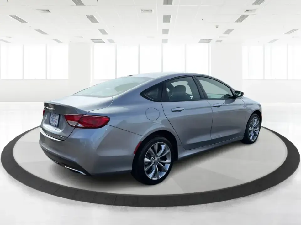 2015 Chrysler 200 S (1C3CCCBG2FN) with an 3.6L V6 DOHC 24V FFV engine, 9-Speed Automatic transmission, located at 1184 Kauffman Ave, Fairborn, OH, 45324, (937) 908-9800, 39.807072, -84.030914 - Need a comfortable, stylish sedan for daily commuting between Wright-Patterson AFB, Beavercreek shopping runs, and weekends out at Fairborn's community events? This 2015 Chrysler 200 S is built for real-life driving-smooth on I-675, easy to park around Downtown Fairborn, and roomy enough for five pa- Photo#2