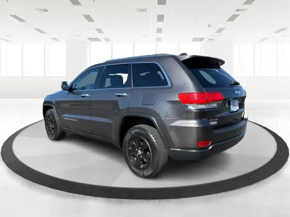 2014 Jeep Grand Cherokee Laredo 4WD (1C4RJFAG6EC) with an 3.6L V6 DOHC 24V engine, 5-Speed Automatic transmission, located at 1951 S Dayton Lakeview Rd., New Carlisle, OH, 45344, (937) 908-9800, 39.890999, -84.050255 - Whether your weekends look like family trips to Buck Creek State Park, winter drives along I70, or hauling gear for a day at George Rogers Clark Park, this 2014 Jeep Grand Cherokee Laredo 4WD is built for the kind of Ohio life that doesn't stop when the weather changes. With classic Jeep capability,- Photo#4