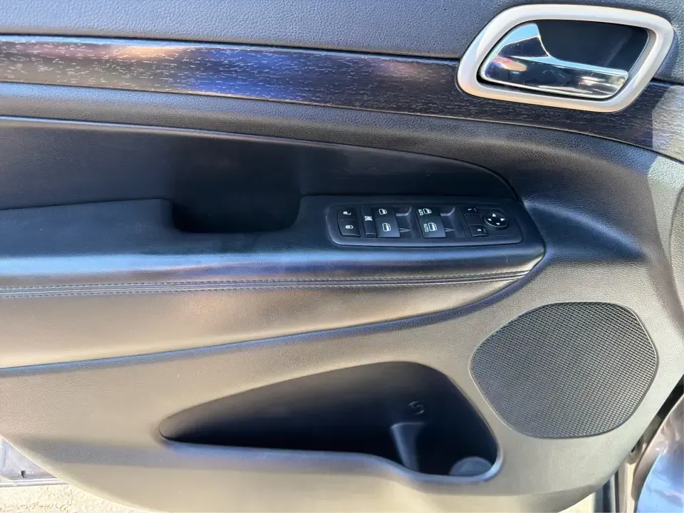 2014 Jeep Grand Cherokee Laredo 4WD (1C4RJFAG6EC) with an 3.6L V6 DOHC 24V engine, 5-Speed Automatic transmission, located at 1951 S Dayton Lakeview Rd., New Carlisle, OH, 45344, (937) 908-9800, 39.890999, -84.050255 - Whether your weekends look like family trips to Buck Creek State Park, winter drives along I70, or hauling gear for a day at George Rogers Clark Park, this 2014 Jeep Grand Cherokee Laredo 4WD is built for the kind of Ohio life that doesn't stop when the weather changes. With classic Jeep capability,- Photo#18
