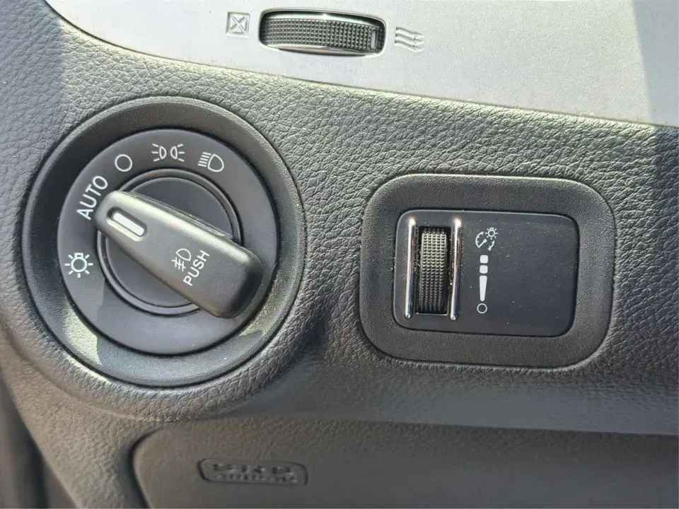 2017 Dodge Journey GT AWD (3C4PDDEG8HT) with an 3.6L V6 DOHC 24V engine, 6A transmission, located at 1951 S Dayton Lakeview Rd., New Carlisle, OH, 45344, (937) 908-9800, 39.890999, -84.050255 - Need one SUV that can handle school drop-offs, I-70 commutes, and spontaneous weekend getaways to Buck Creek State Park-without feeling cramped or underpowered? This 2017 Dodge Journey GT AWD in standout Vice White is built for real life in the Miami Valley, with three rows for up to 7 passengers, c- Photo#16
