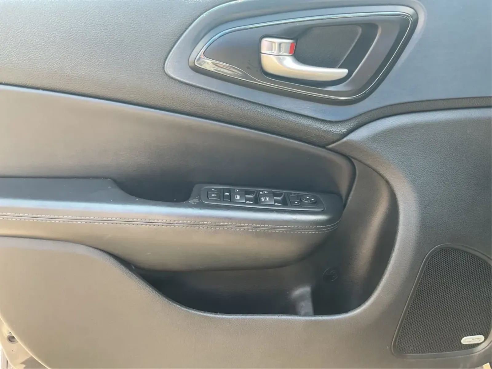 2015 Chrysler 200 S (1C3CCCBB2FN) with an Other engine, located at 880 E. National Road, Vandalia, OH, 45377, (937) 908-9800, 39.891918, -84.183594 - Discover the perfect blend of style, comfort, and reliability with this 2015 Chrysler 200 S, available now at Advantage Car and Credit in Fairborn, OH. Whether you're commuting to work, running errands, or embarking on weekend adventures, this sedan is designed to meet the needs of your active lifes - Photo#19