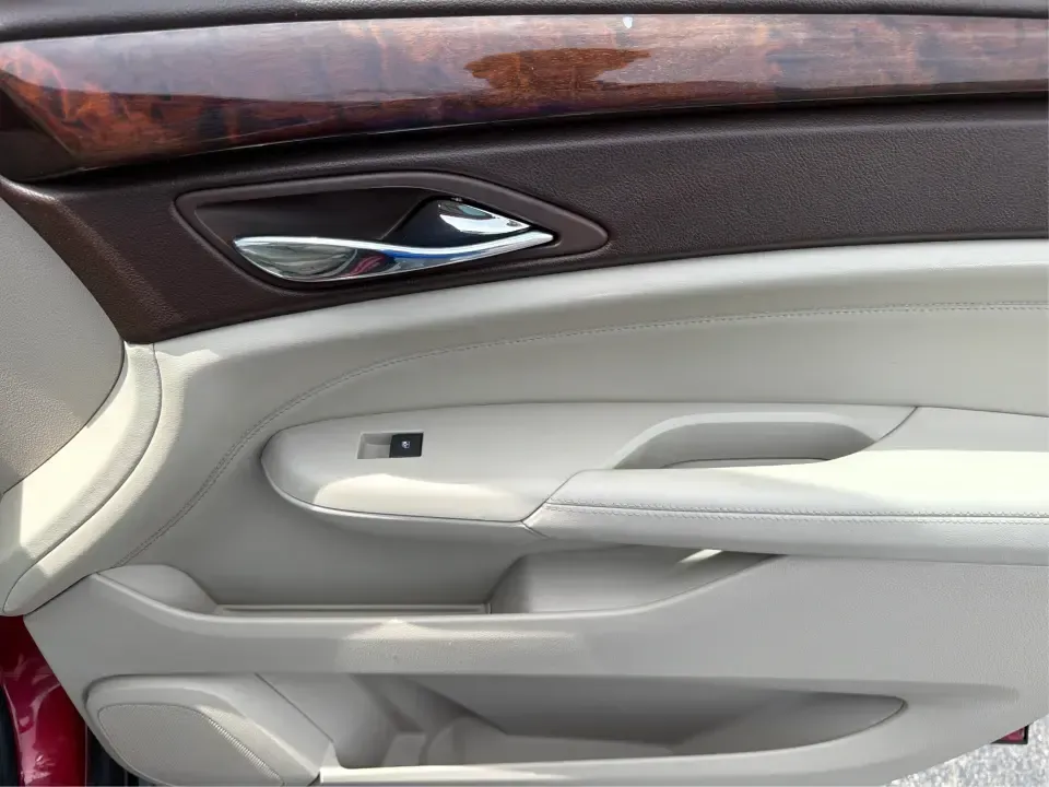 2010 Cadillac SRX Luxury Collection AWD (3GYFNDEY9AS) with an 3.0L V6 DOHC 24V engine, 6-Speed Automatic transmission, located at 1184 Kauffman Ave, Fairborn, OH, 45324, (937) 908-9800, 39.807072, -84.030914 - Picture your next week looking easier: a comfortable SUV for the daily commute to Wright-Patterson AFB, a confident ride for rainy I675 mornings, and enough space for Costco runs, kids' activities, or a weekend escape to John Bryan State Park. This 2010 Cadillac SRX Luxury Collection AWD blends prem- Photo#20