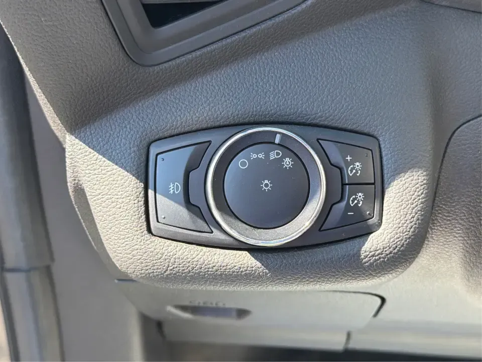 2014 Ford Escape SE 4WD (1FMCU9G93EU) with an 2.0L L4 DOHC 16V engine, 6-Speed Automatic transmission, located at 1951 S Dayton Lakeview Rd., New Carlisle, OH, 45344, (937) 908-9800, 39.890999, -84.050255 - Ready for real-life Ohio driving-school drop-offs, long commutes, and weekend getaways-this 2014 Ford Escape SE 4WD is the kind of compact SUV that fits a busy lifestyle without feeling bulky. Whether you're cruising I-70 toward Dayton, running errands along S Dayton-Lakeview Rd, or packing up for a- Photo#17