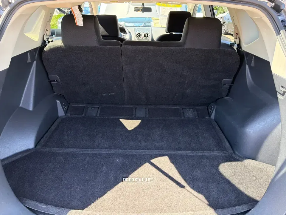2013 Nissan Rogue S 2WD (JN8AS5MT0DW) with an 2.5L L4 DOHC 16V engine, Continuously Variable Transmission transmission, located at 1951 S Dayton Lakeview Rd., New Carlisle, OH, 45344, (937) 908-9800, 39.890999, -84.050255 - Ready for a smoother daily commute and easy weekend getaways around Clark County? This 2013 Nissan Rogue S 2WD is the kind of practical SUV that fits real life-school drop-offs, grocery runs, and road trips from New Carlisle to Dayton-without feeling bulky or hard to park. Finished in Frosted Steel- Photo#11