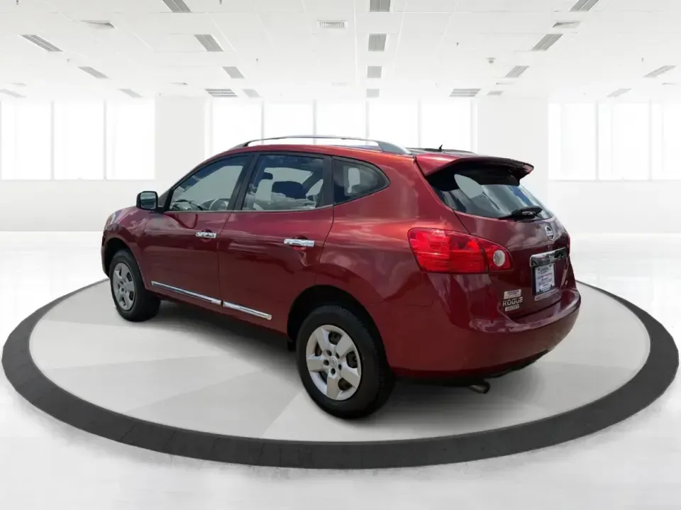 2015 Nissan Rogue S AWD (JN8AS5MV1FW) with an 2.5L L4 DOHC 16V engine, Continuously Variable Transmission transmission, located at 8750 N County Rd 25A, Piqua, OH, 45356, (937) 908-9800, 40.164391, -84.232513 - When your week is packed with school drop-offs, I-75 commutes, and weekend runs to Indian Lake, you need an SUV that's comfortable, confident in Ohio weather, and easy to live with. This 2015 Nissan Rogue S AWD in eye-catching Cayenne Red is built for real life in Piqua-roomy for five, efficient for- Photo#4