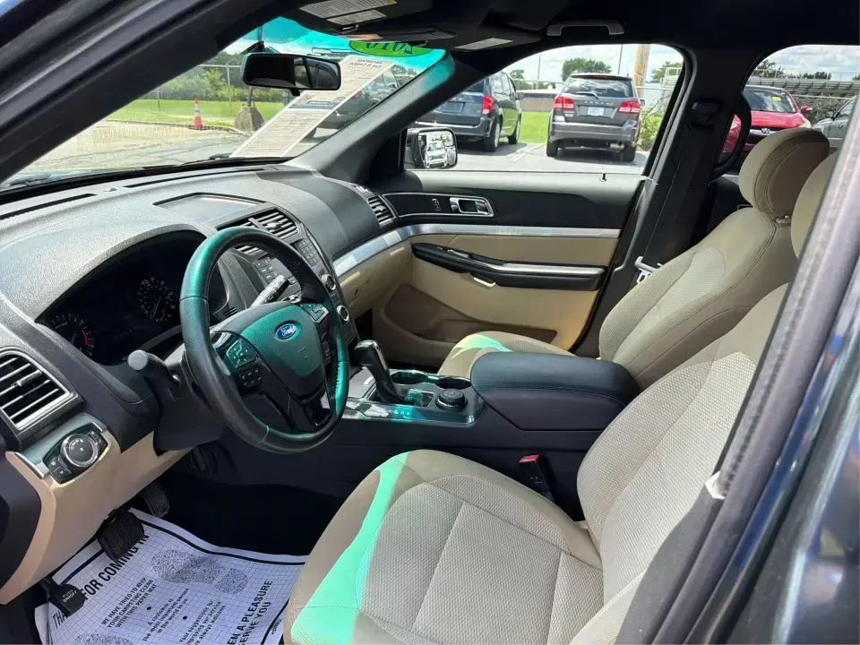 2016 Ford Explorer XLT 4WD (1FM5K8D88GG) with an 3.5L V6 DOHC 24V engine, 6-Speed Automatic transmission, located at 1230 East Main St, Xenia, OH, 45385, (937) 908-9800, 39.688026, -83.910172 - Load up the crew, point the nose toward the next weekend getaway, and enjoy the confidence of four-wheel drive-this 2016 Ford Explorer XLT 4WD is built for real life in Xenia. Whether you're shuttling kids to practice, commuting into Dayton, or planning a road trip to John Bryan State Park, this 3-r- Photo#9