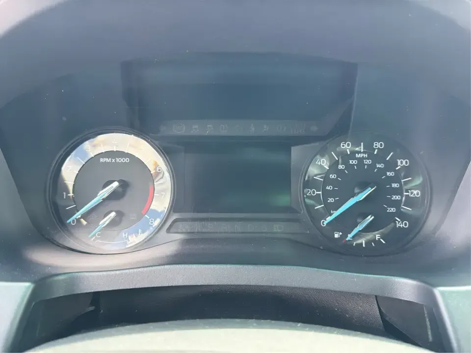 2016 Ford Explorer XLT 4WD (1FM5K8D88GG) with an 3.5L V6 DOHC 24V engine, 6-Speed Automatic transmission, located at 1230 East Main St, Xenia, OH, 45385, (937) 908-9800, 39.688026, -83.910172 - Load up the crew, point the nose toward the next weekend getaway, and enjoy the confidence of four-wheel drive-this 2016 Ford Explorer XLT 4WD is built for real life in Xenia. Whether you're shuttling kids to practice, commuting into Dayton, or planning a road trip to John Bryan State Park, this 3-r- Photo#14