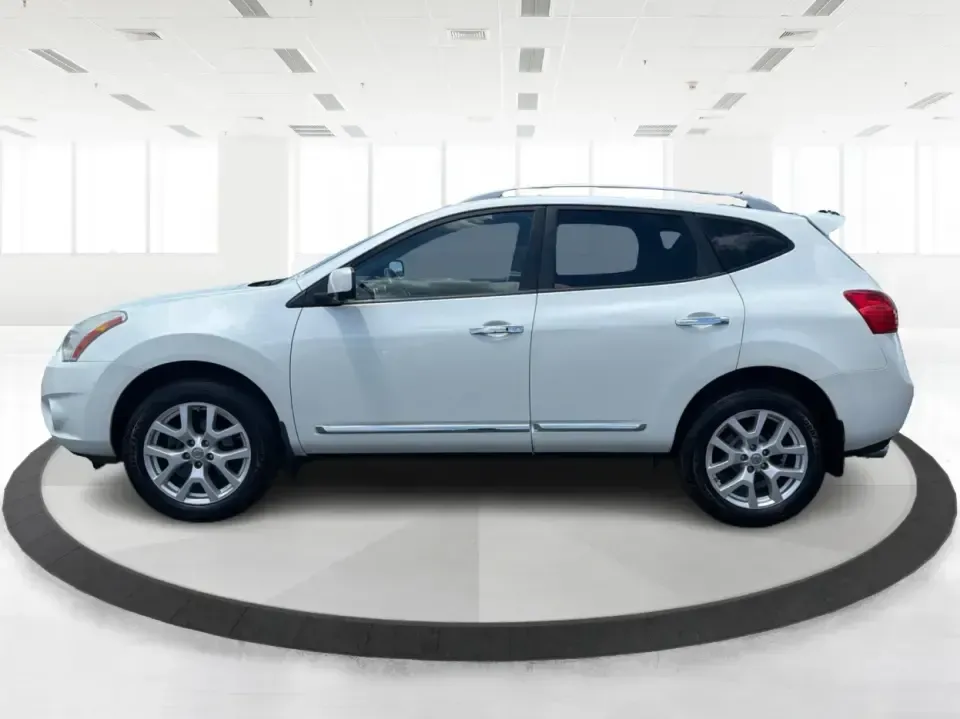 2012 Nissan Rogue S AWD (JN8AS5MV7CW) with an 2.5L L4 DOHC 16V engine, Continuously Variable Transmission transmission, located at 1230 East Main St, Xenia, OH, 45385, (937) 908-9800, 39.688026, -83.910172 - Whether you're commuting from Xenia to Beavercreek, hauling gear for a weekend at Caesar Creek State Park, or just looking for a practical SUV that handles Ohio's changing seasons, this 2012 Nissan Rogue S AWD is a smart, everyday companion. With confident all-wheel traction, comfortable seating for- Photo#5