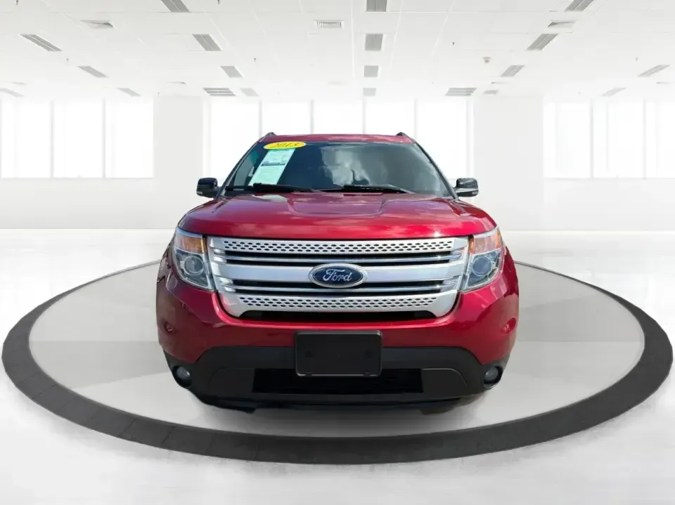 2013 Ford Explorer XLT 4WD (1FM5K8D86DG) with an 3.5L V6 DOHC 24V engine, 6-Speed Automatic transmission, located at 1951 S Dayton Lakeview Rd., New Carlisle, OH, 45344, (937) 908-9800, 39.890999, -84.050255 - Need one SUV that can handle school drop-offs, weekday commutes, and spontaneous weekend getaways without feeling cramped? This **2013 Ford Explorer XLT 4WD** is built for real life in Ohio-room for the whole crew, confidence for changing weather, and the kind of comfort that makes trips from New Ca- Photo#7