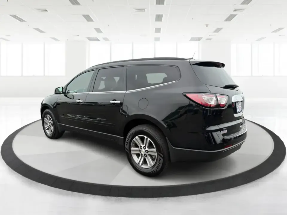 2017 Chevrolet Traverse 2LT AWD (1GNKVHKD4HJ) with an 3.6L V6 DOHC 24V engine, 6A transmission, located at 8750 N County Rd 25A, Piqua, OH, 45356, (937) 908-9800, 40.164391, -84.232513 - Pack up the kids, cue the playlist, and point the hood toward your next weekend at Indian Lake or a day of errands across Miami County-this 2017 Chevrolet Traverse 2LT AWD is built for real life in Piqua. With three rows for up to 7 passengers, confident all-wheel drive for unpredictable Ohio weathe- Photo#4