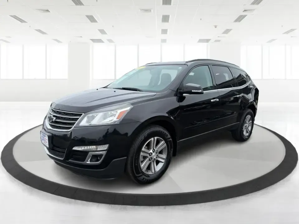 2017 Chevrolet Traverse 2LT AWD (1GNKVHKD4HJ) with an 3.6L V6 DOHC 24V engine, 6A transmission, located at 8750 N County Rd 25A, Piqua, OH, 45356, (937) 908-9800, 40.164391, -84.232513 - Pack up the kids, cue the playlist, and point the hood toward your next weekend at Indian Lake or a day of errands across Miami County-this 2017 Chevrolet Traverse 2LT AWD is built for real life in Piqua. With three rows for up to 7 passengers, confident all-wheel drive for unpredictable Ohio weathe- Photo#8