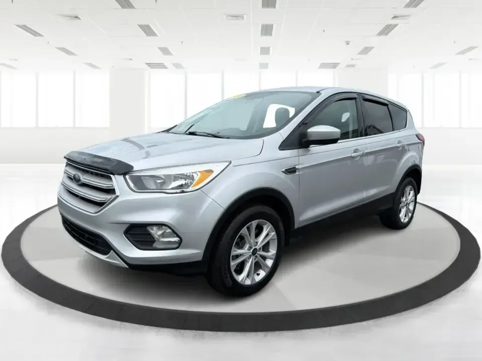 2019 Ford Escape SE 4WD (1FMCU9GD5KU) with an 1.5L L4 DOHC 16V engine, 6A transmission, located at 880 E. National Road, Vandalia, OH, 45377, (937) 908-9800, 39.891918, -84.183594 - Need an SUV that can handle school drop-offs, long commutes up I-75, and weekend getaways to the Dayton area without feeling bulky or hard to park? This 2019 Ford Escape SE 4WD is a smart fit for life in Vandalia-easy to live with every day, confident in changing Ohio weather, and sized just right f- Photo#8