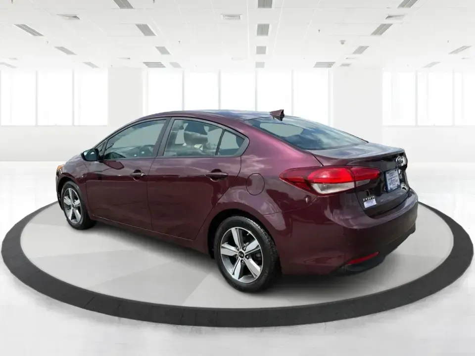2018 Kia Forte LX 6M (3KPFL4A79JE) with an 2.0L L4 DOHC 16V engine, 6M transmission, located at 1951 S Dayton Lakeview Rd., New Carlisle, OH, 45344, (937) 908-9800, 39.890999, -84.050255 - Need a dependable commuter that still feels comfortable for date night in Dayton, errands in Springfield, and quick weekend getaways toward Yellow Springs? This **2018 Kia Forte LX 6M** is a smart, budget-friendly sedan that fits real life in **New Carlisle, Ohio**-easy to park, efficient to run, an- Photo#4
