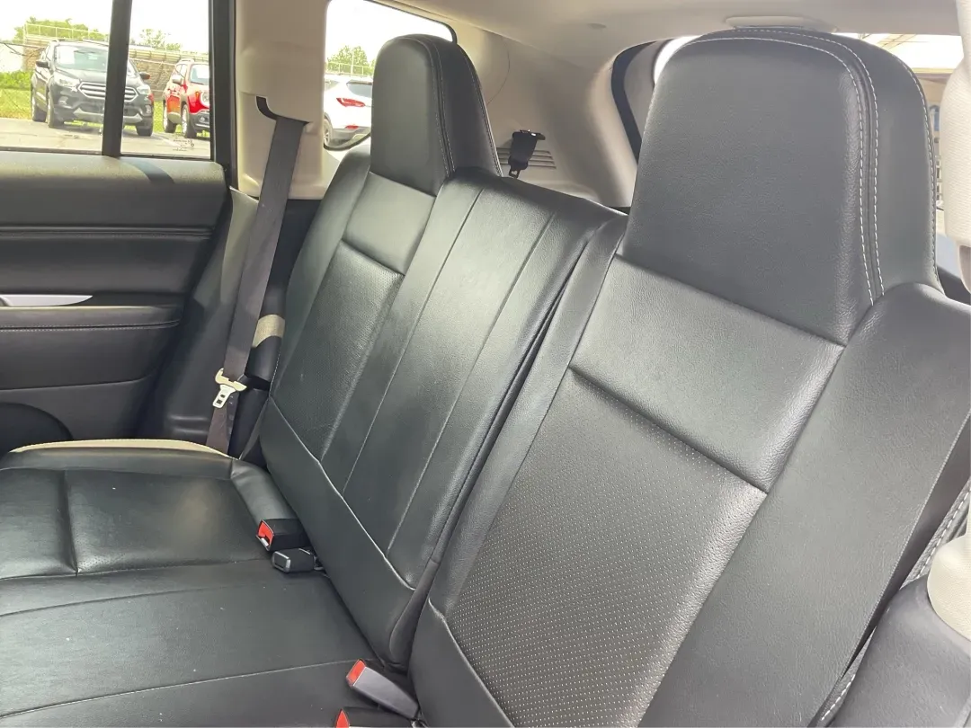 2016 Jeep Compass High Altitude Edition (1C4NJDEB2GD) with an 2.4L I-4 DOHC engine, located at 1230 East Main St, Xenia, OH, 45385, (937) 908-9800, 39.688026, -83.910172 - **Adventure Awaits with this 2016 Jeep Compass High Altitude Edition!**<br /> <br /> Are you ready to elevate your driving experience? Perfect for weekend getaways or long commutes, this 2016 Jeep Compass High Altitude Edition is designed to tackle any journey with confidence and style. At Advantage - Photo#10