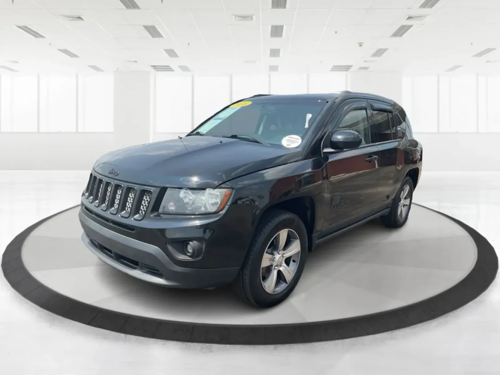 2016 Jeep Compass High Altitude Edition (1C4NJDEB2GD) with an 2.4L I-4 DOHC engine, located at 880 E. National Road, Vandalia, OH, 45377, (937) 908-9800, 39.891918, -84.183594 - **Adventure Awaits with this 2016 Jeep Compass High Altitude Edition!**<br /> <br /> Are you ready to elevate your driving experience? Perfect for weekend getaways or long commutes, this 2016 Jeep Compass High Altitude Edition is designed to tackle any journey with confidence and style. At Advantage - Photo#8
