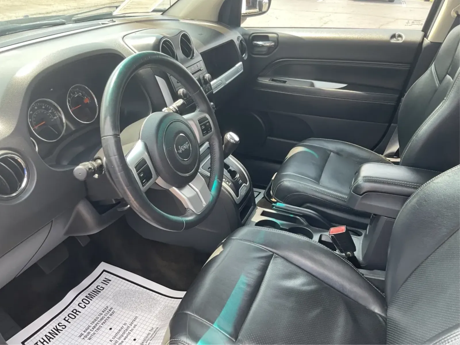2016 Jeep Compass High Altitude Edition (1C4NJDEB2GD) with an 2.4L I-4 DOHC engine, located at 880 E. National Road, Vandalia, OH, 45377, (937) 908-9800, 39.891918, -84.183594 - **Adventure Awaits with this 2016 Jeep Compass High Altitude Edition!**<br /> <br /> Are you ready to elevate your driving experience? Perfect for weekend getaways or long commutes, this 2016 Jeep Compass High Altitude Edition is designed to tackle any journey with confidence and style. At Advantage - Photo#9