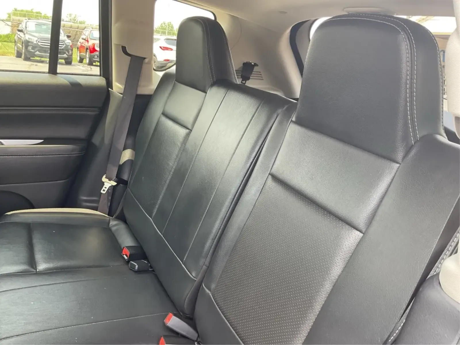 2016 Jeep Compass High Altitude Edition (1C4NJDEB2GD) with an 2.4L I-4 DOHC engine, located at 880 E. National Road, Vandalia, OH, 45377, (937) 908-9800, 39.891918, -84.183594 - **Adventure Awaits with this 2016 Jeep Compass High Altitude Edition!**<br /> <br /> Are you ready to elevate your driving experience? Perfect for weekend getaways or long commutes, this 2016 Jeep Compass High Altitude Edition is designed to tackle any journey with confidence and style. At Advantage - Photo#10