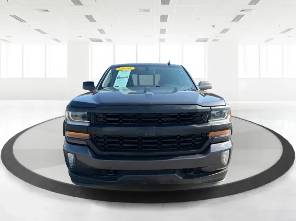 2016 Chevrolet Silverado LT (1GCVKREC1GZ) with an EcoTec3 4.3L V-6 gasoline direct injection engine, located at 8750 N County Rd 25A, Piqua, OH, 45356, (937) 908-9800, 40.164391, -84.232513 - Whether you're hauling weekend project supplies, towing the boat to Indian Lake, or commuting down I-75 with confidence in every season, this **2016 Chevrolet Silverado LT 4WD** is the kind of truck that fits real life in West Central Ohio. Finished in **Black** with a practical pickup bed setup, it- Photo#7