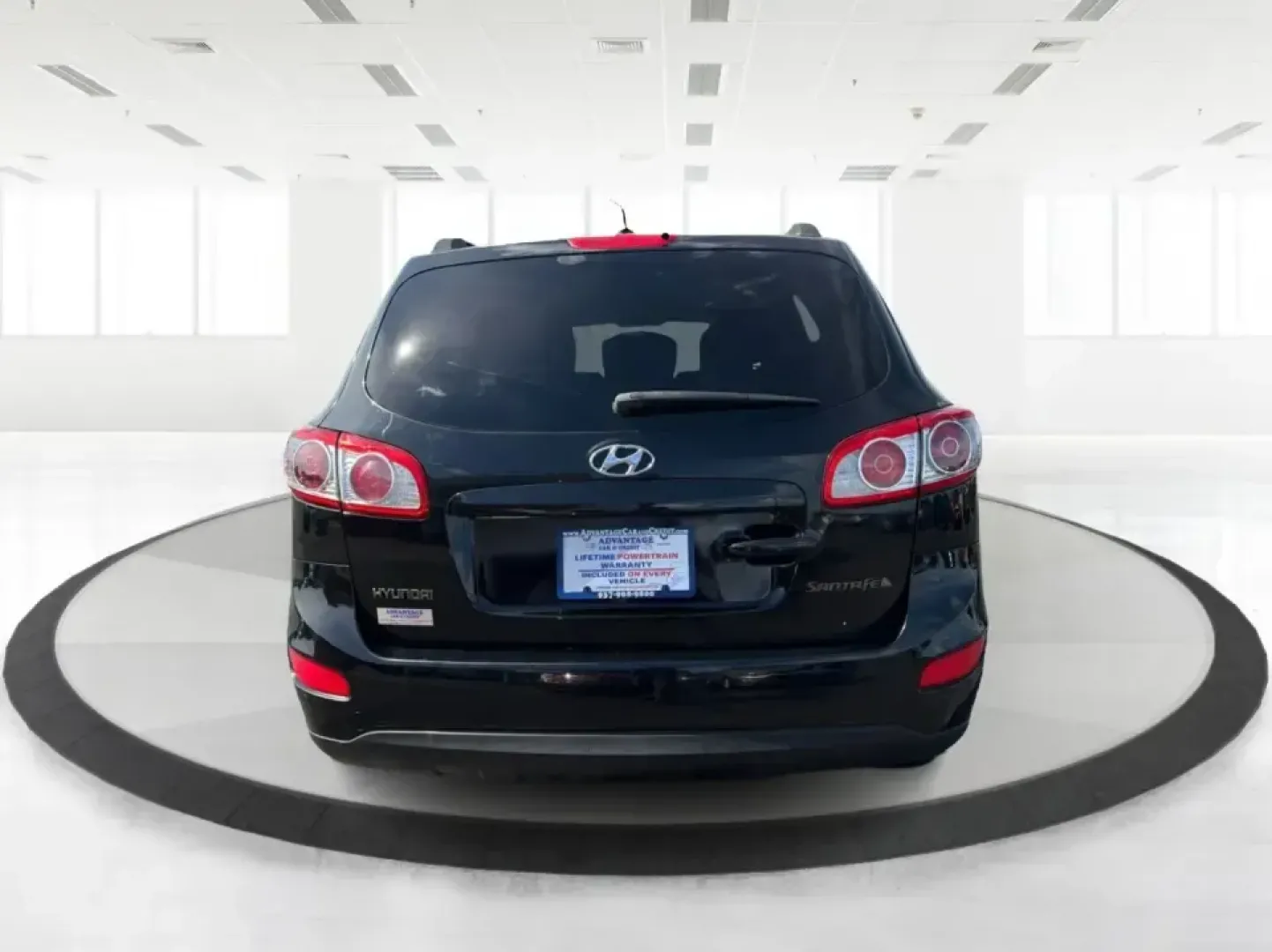 2011 Hyundai Santa Fe GL(Middle-low grade) (5XYZG3AB9BG) with an 2.4L I-4 DOHC engine, located at 1099 N County Rd 25A , Troy, OH, 45373, (937) 908-9800, 40.057079, -84.212883 - Weekend getaways to Hocking Hills, daily commutes down I75, or the after-school shuttle with sports gear in the back-this 2011 Hyundai Santa Fe GL is the kind of SUV that fits real life in and around Troy. With its practical size, confident road manners, and versatile cargo space, it's a smart pick- Photo#3