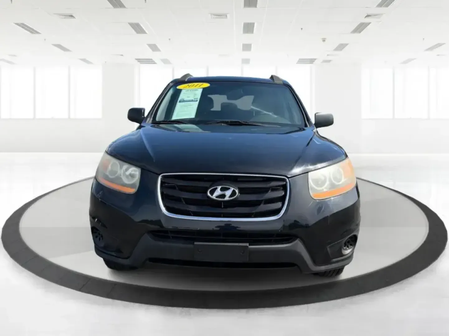 2011 Hyundai Santa Fe GL(Middle-low grade) (5XYZG3AB9BG) with an 2.4L I-4 DOHC engine, located at 1099 N County Rd 25A , Troy, OH, 45373, (937) 908-9800, 40.057079, -84.212883 - Weekend getaways to Hocking Hills, daily commutes down I75, or the after-school shuttle with sports gear in the back-this 2011 Hyundai Santa Fe GL is the kind of SUV that fits real life in and around Troy. With its practical size, confident road manners, and versatile cargo space, it's a smart pick- Photo#7