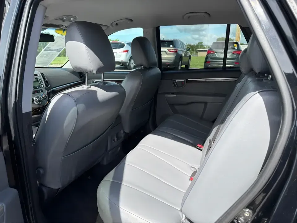 2011 Hyundai Santa Fe GL(Middle-low grade) (5XYZG3AB9BG) with an 2.4L I-4 DOHC engine, located at 1099 N County Rd 25A , Troy, OH, 45373, (937) 908-9800, 40.057079, -84.212883 - Weekend getaways to Hocking Hills, daily commutes down I75, or the after-school shuttle with sports gear in the back-this 2011 Hyundai Santa Fe GL is the kind of SUV that fits real life in and around Troy. With its practical size, confident road manners, and versatile cargo space, it's a smart pick- Photo#10