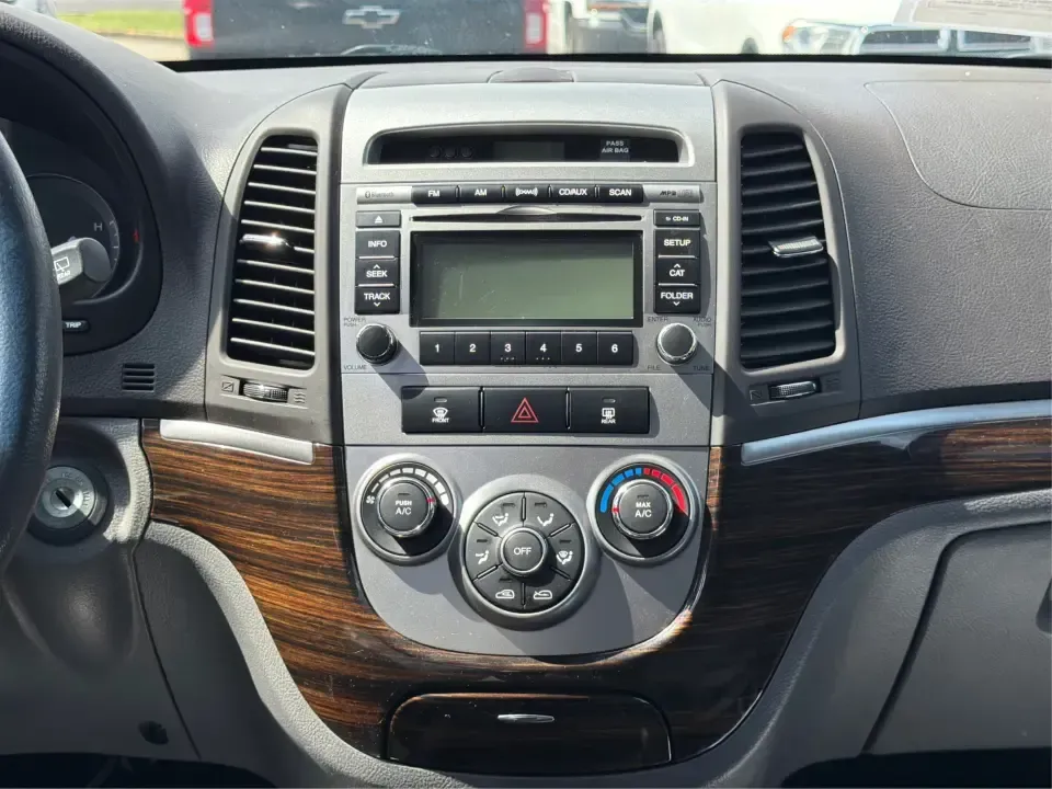 2011 Hyundai Santa Fe GL(Middle-low grade) (5XYZG3AB9BG) with an 2.4L I-4 DOHC engine, located at 1099 N County Rd 25A , Troy, OH, 45373, (937) 908-9800, 40.057079, -84.212883 - Weekend getaways to Hocking Hills, daily commutes down I75, or the after-school shuttle with sports gear in the back-this 2011 Hyundai Santa Fe GL is the kind of SUV that fits real life in and around Troy. With its practical size, confident road manners, and versatile cargo space, it's a smart pick- Photo#12