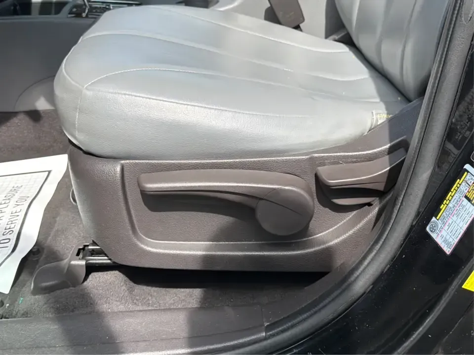 2011 Hyundai Santa Fe GL(Middle-low grade) (5XYZG3AB9BG) with an 2.4L I-4 DOHC engine, located at 1099 N County Rd 25A , Troy, OH, 45373, (937) 908-9800, 40.057079, -84.212883 - Weekend getaways to Hocking Hills, daily commutes down I75, or the after-school shuttle with sports gear in the back-this 2011 Hyundai Santa Fe GL is the kind of SUV that fits real life in and around Troy. With its practical size, confident road manners, and versatile cargo space, it's a smart pick- Photo#17