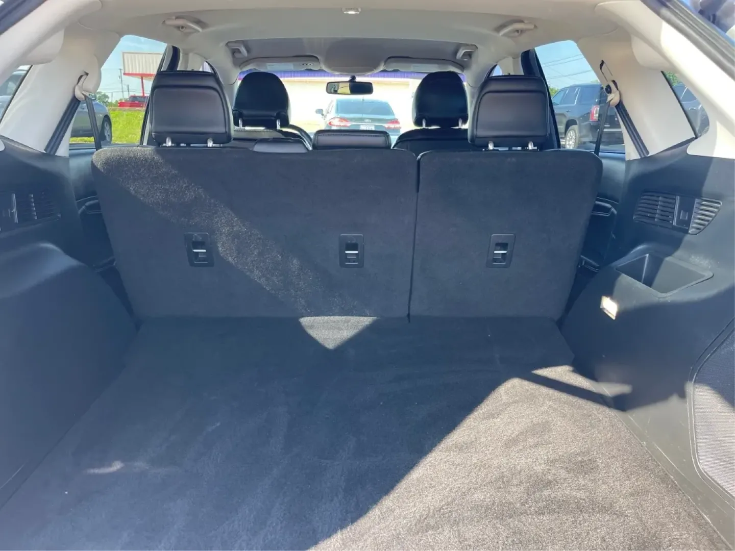2017 Ford Edge Titanium (2FMPK3K98HB) with an Other engine, located at 8750 N County Rd 25A, Piqua, OH, 45356, (937) 908-9800, 40.164391, -84.232513 - **Embrace the Road with the 2017 Ford Edge Titanium at Advantage Car and Credit!**<br /> <br /> Are you searching for the perfect vehicle to elevate your family adventures, accommodate your daily commute, or tackle weekend getaways? Look no further than this stunning 2017 Ford Edge Titanium, now ava - Photo#12